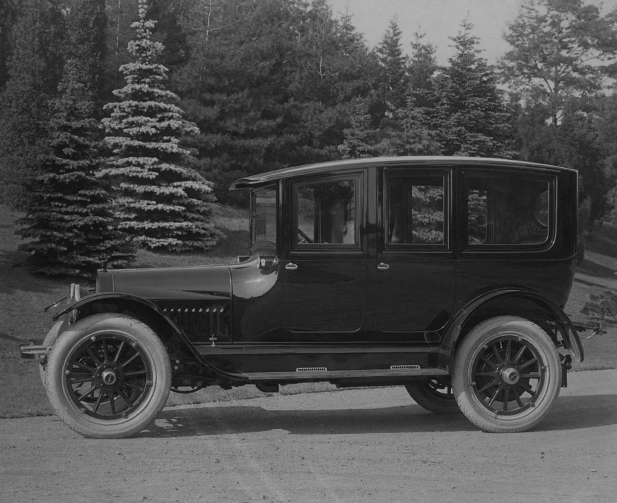  Cunningham Model R Limousine (Style 980) 1914 года  (фото 1 из 1)